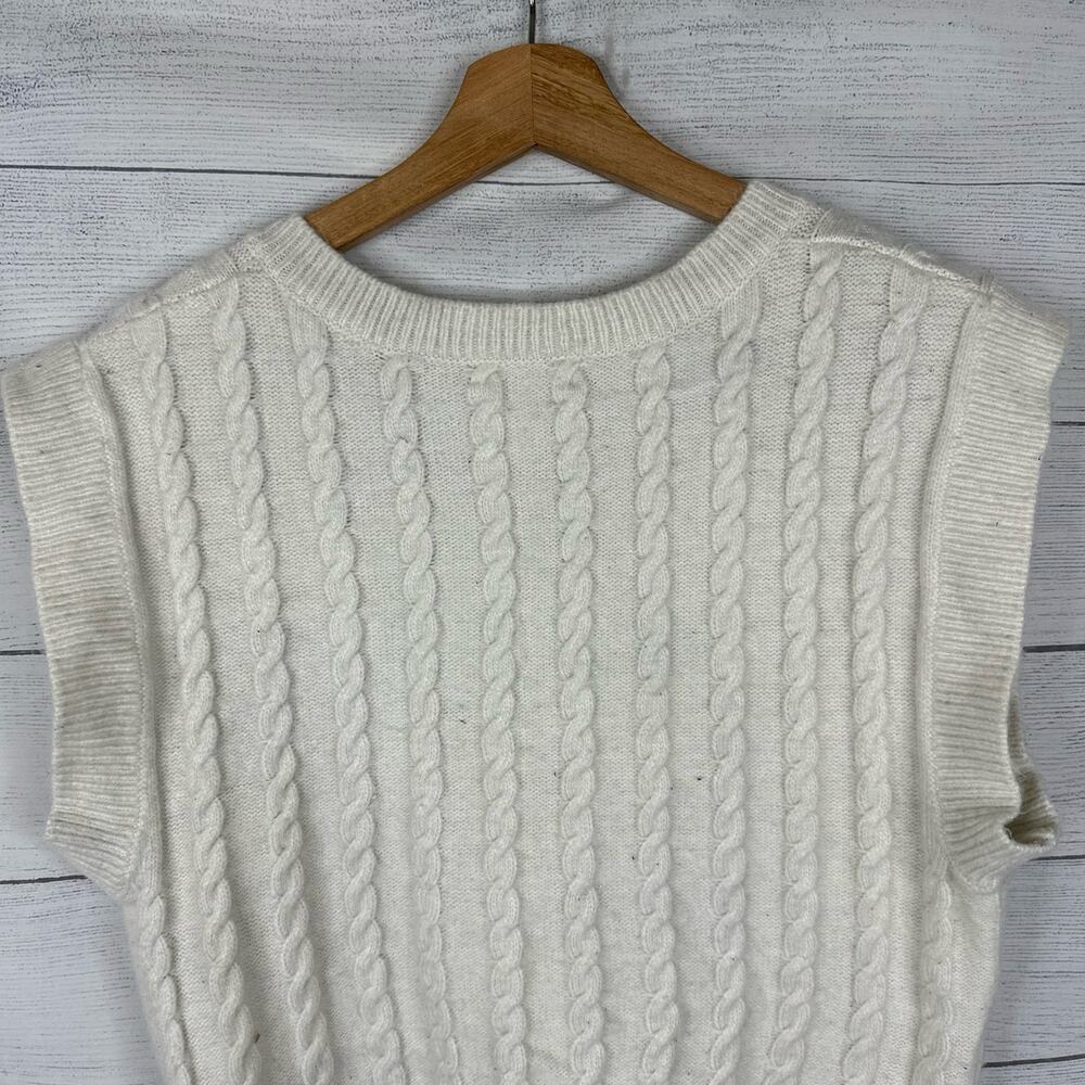 Cupcakes & Cashmere Womens size Small Cable Knit Sweater Vest Oversized Cream - Picture 6 of 8